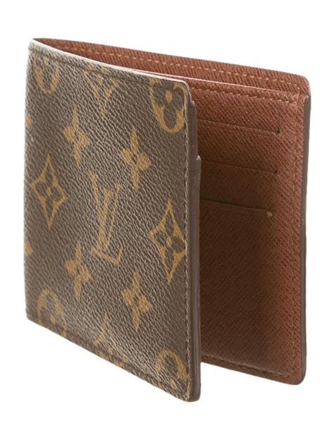 louis vuitton male wallet review|louis vuitton bifold men's wallet.